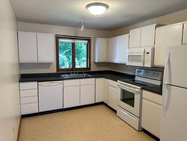 Kitchen - 83 Winter St