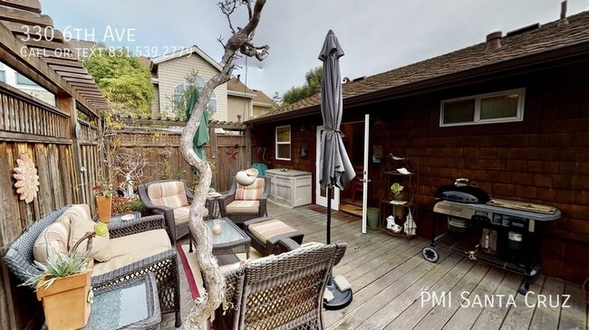 Building Photo - Beautiful Furnished Beach Bungalow