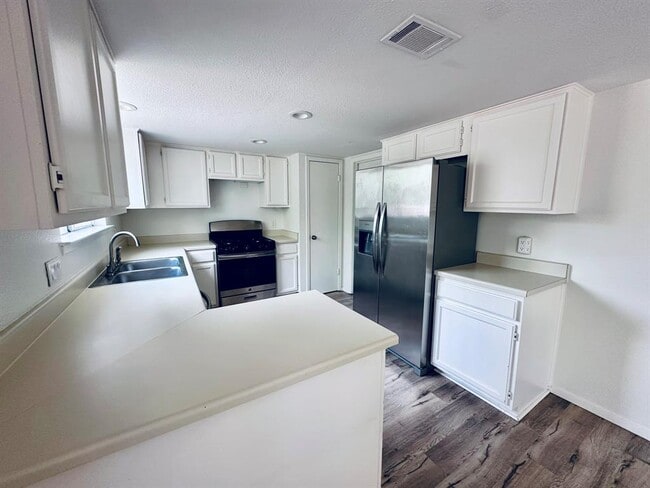 Building Photo - 4307 Manzanillo Dr