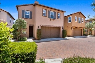 Building Photo - 2838 E Coalinga Dr
