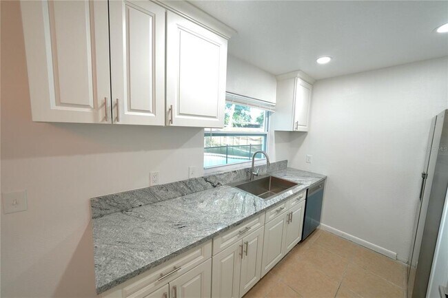 Foto del edificio - 2619 Hendy Ct