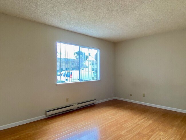 Foto del edificio - 4033 Hamilton Ave