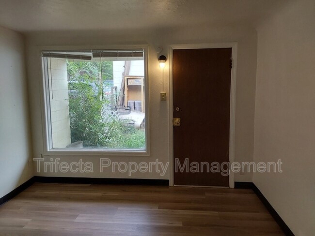 Foto del edificio - 103 1/2 East Stuart Street