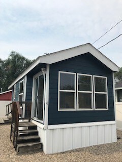 Primary Photo - 2601 W Boise Ave