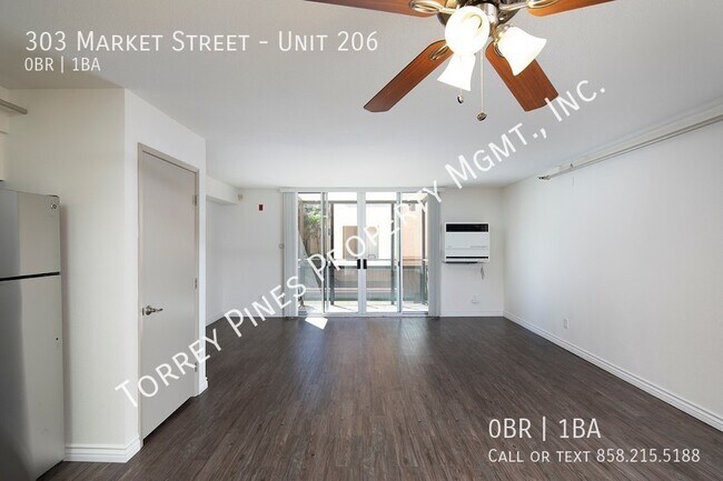 Building Photo - *2 WEEKS FREE* Stunning Downtown Studio wi...