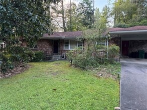 Building Photo - 2022 Woodbine Terrace NE