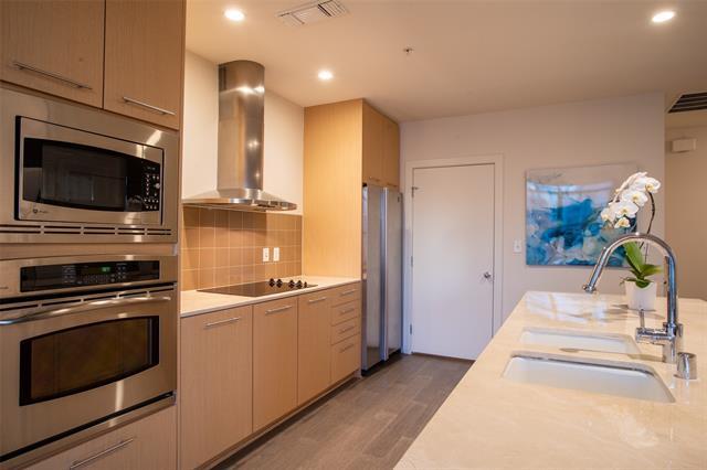 Foto del edificio - 2323 N Houston St