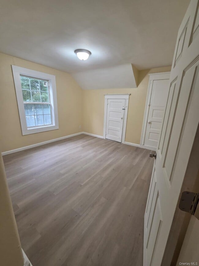 Building Photo - 8 Cottage St