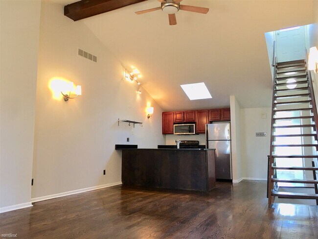 Building Photo - 3 br, 2 bath House - 725 S 17th St Unit B