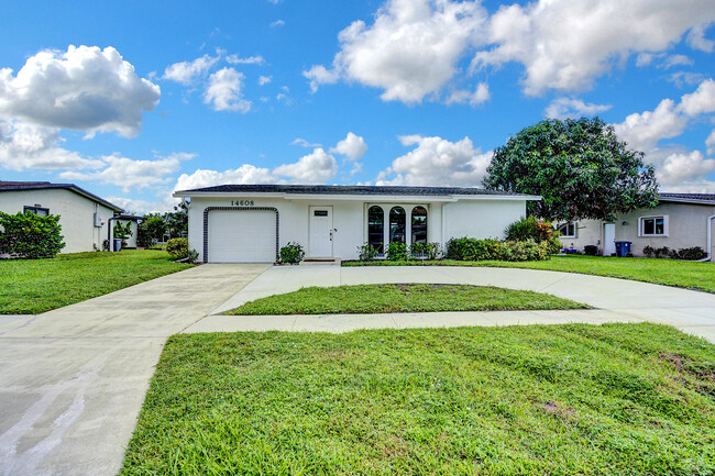 Building Photo - 14608 Country Side Ln