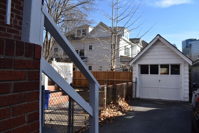 Foto del edificio - VERY NICE HOME IN EDGEMOOR SUBDIVISION