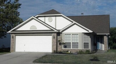 Building Photo - 2245 Sandpiper Ct N