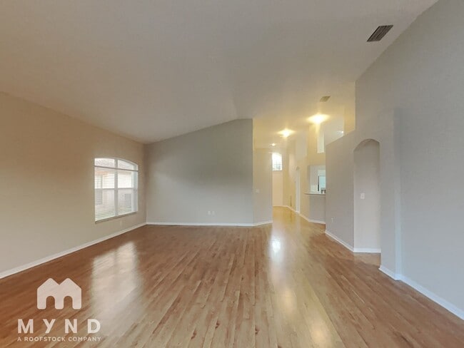 Building Photo - 1328 Maximilian Dr