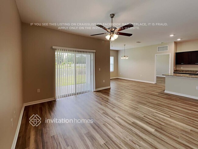 Foto del edificio - 3933 Spruce Creek Dr