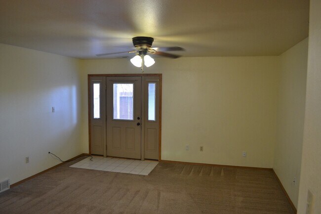 Foto del edificio - Main Level 2 Bedroom in Gated Community