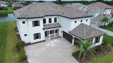 Building Photo - 34109 Tributary Ct