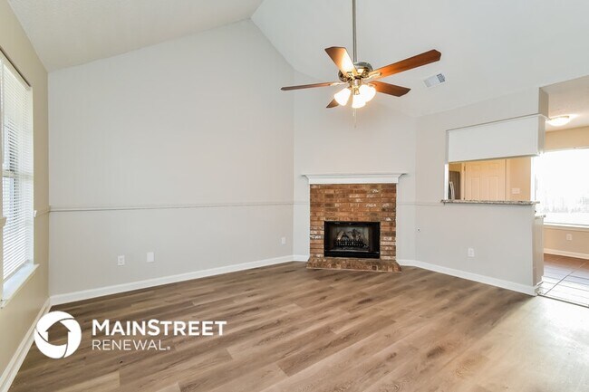 Building Photo - 7098 Hampton Dr