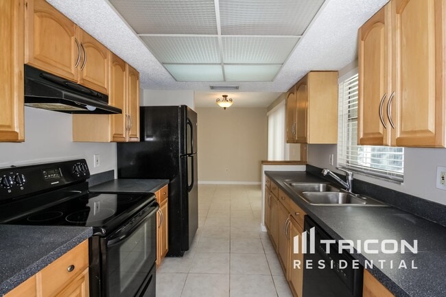 Building Photo - 3012 Lalani Blvd