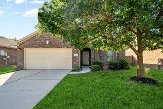 Building Photo - 3031 Lockeridge Village Dr