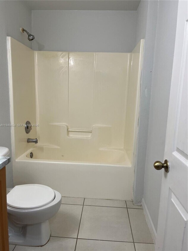 Foto del edificio - 4905 Golfview Blvd