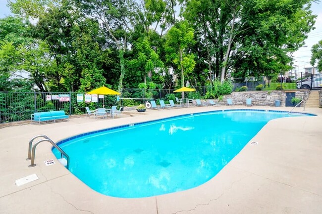 Piscina - Summit East Nashville