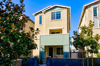 Building Photo - 1191 Grassland Rd