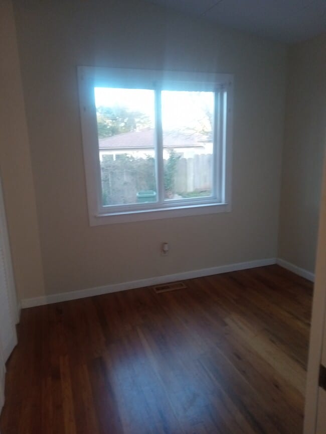 Building Photo - 682 Taylor St