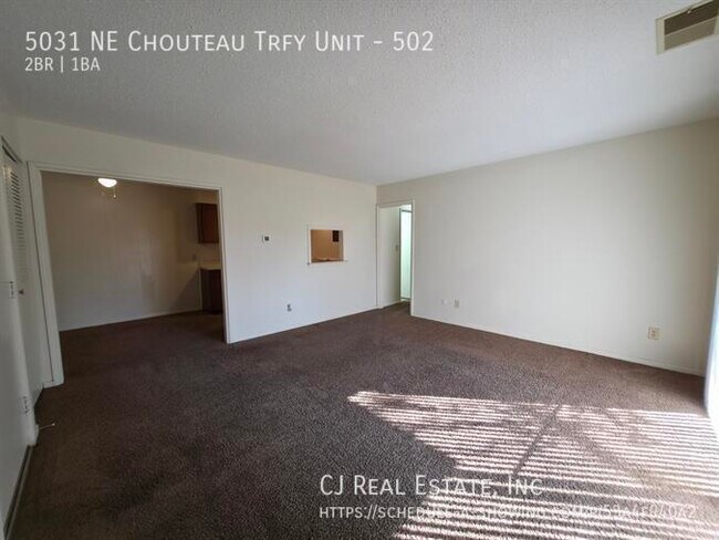 Building Photo - 5031 NE Chouteau Trafficway