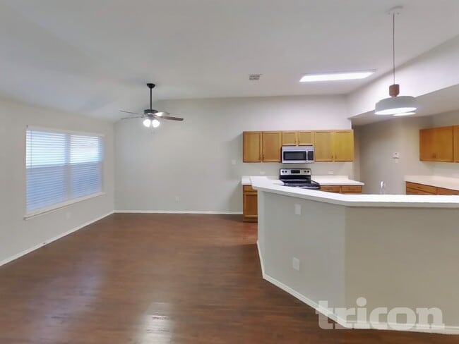 Foto del edificio - 2965 Misty Ridge Ln