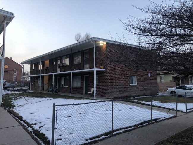 "Charming 1-Bedroom apartment with Spacious Layout in the Heart of Salt Lake City!" - "Charming 1-Bedroom apartment with Spacious Layout in the Heart of Salt Lake City!"