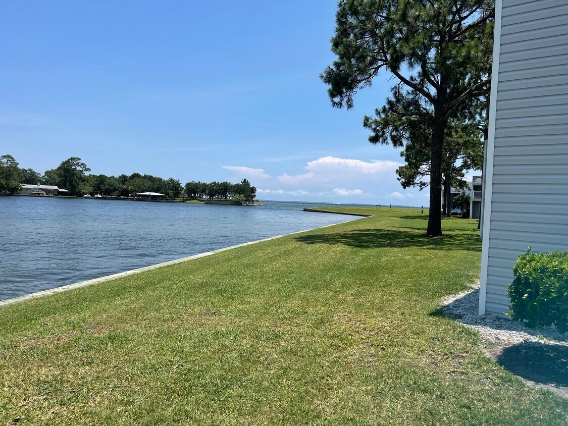 101 Old Ferry Rd Unit 7B, Shalimar, FL 32579 Condo for Rent in