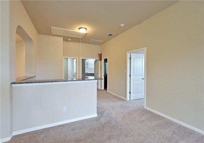 Building Photo - 100 Lake Mineral Wells Dr