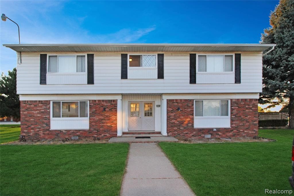 24016 Hall Rd, Clinton Township, MI 48036 Apartment for Rent in