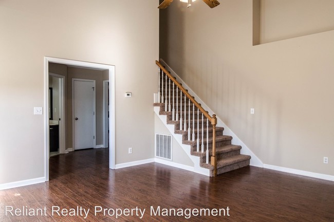 Building Photo - 3507 Sunbelt Dr
