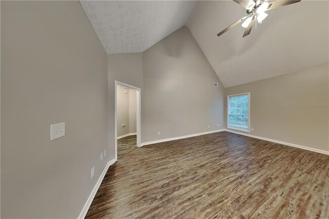 Building Photo - 5022 Cliff Top Dr