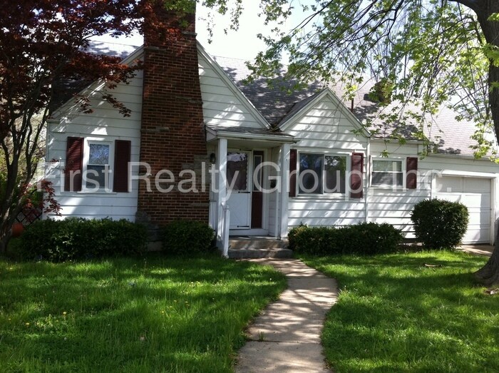 Foto principal - 207 Ashwood Ave