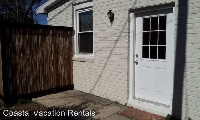 Building Photo - 6502 Somerset Dr