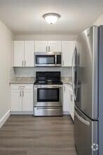 Building Photo - 537 S Sequoia Dr