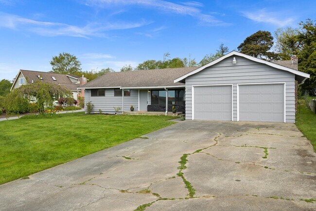 Building Photo - 1200 Old Marine Dr