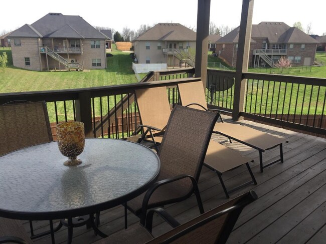 Building Photo - 302 Willow Crossing Ct