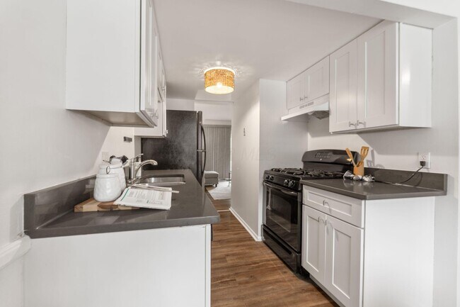 Foto del edificio - 106 Tarryton Ct E