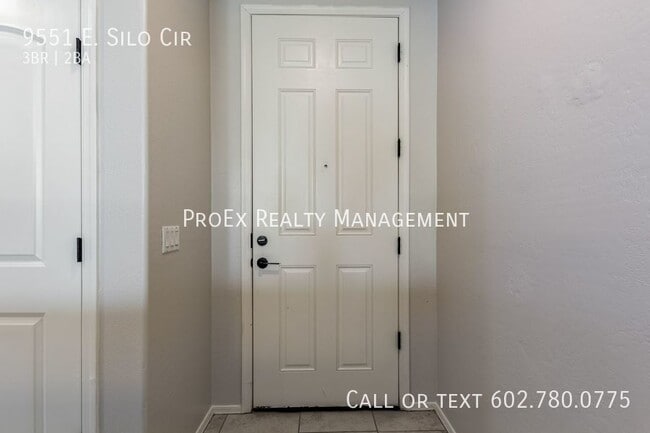 Foto del edificio - 9551 Silo Cir