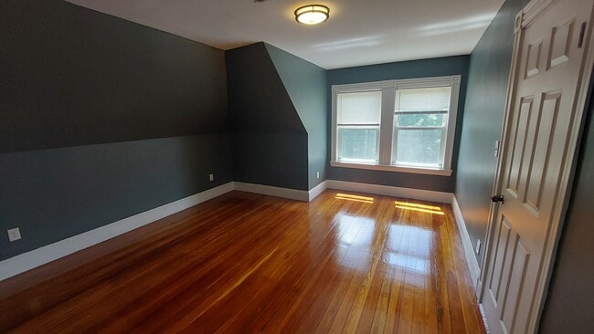 Building Photo - 31 Bullard St
