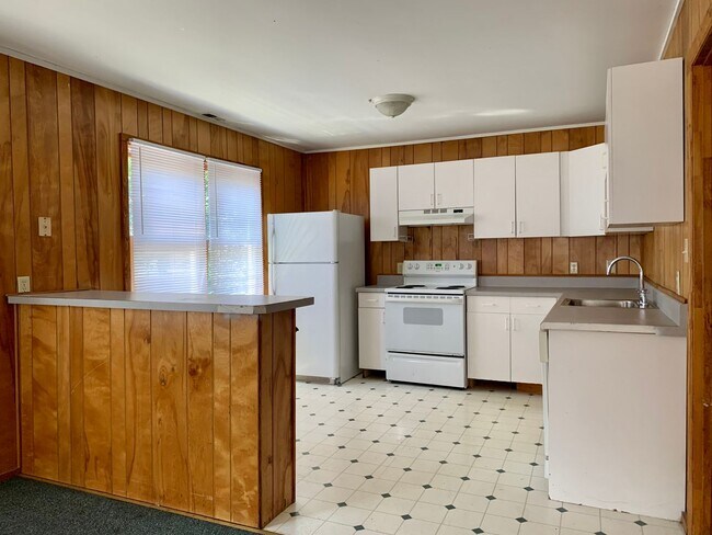 Foto del edificio - 608 Willard Pl