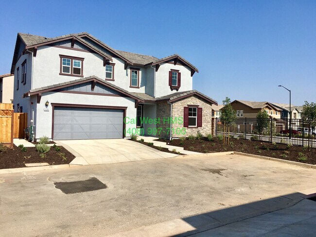 Building Photo - $4000 - Executive 4 Beds/ 3 Baths New Cons...