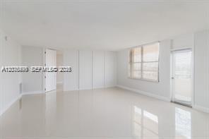 Foto del edificio - 9511 Collins Ave