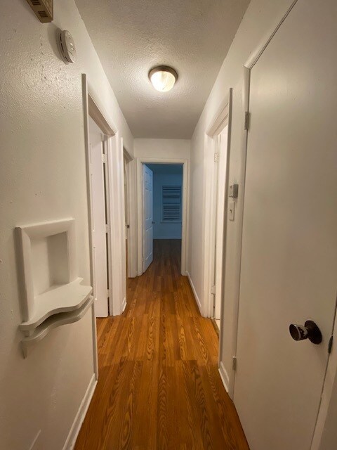 Building Photo - 933 Crabtree Cv