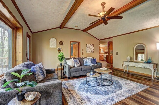 Foto del edificio - 3452 Monica Ln SW