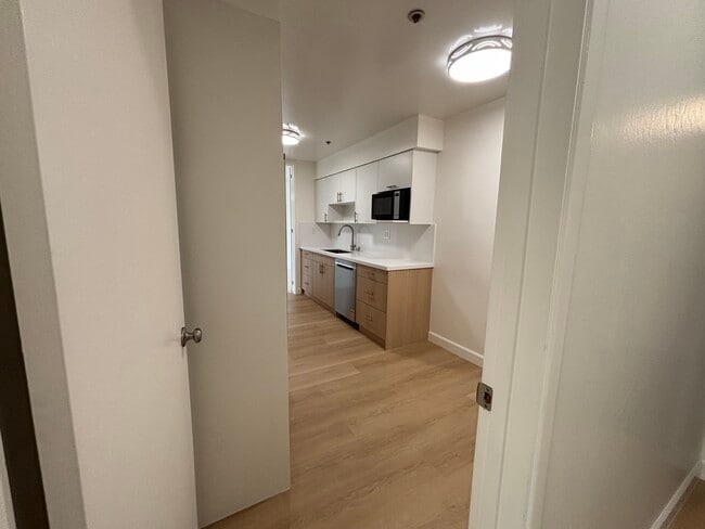 Entrance to the kitchen - 230 W 5th Ave