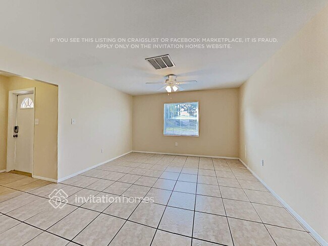 Foto del edificio - 5335 Laurelwood Pl